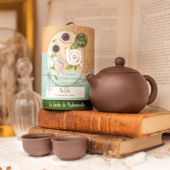 puerh thé sombre fermenté premium en boite de 100 grammes