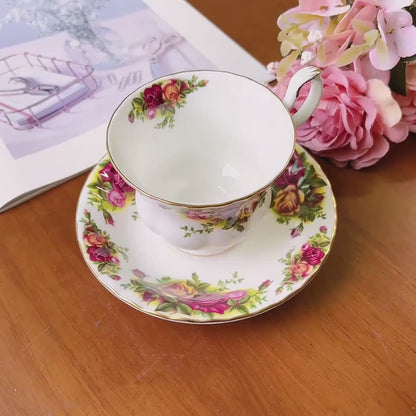 Passe à thé en porcelaine - Couronne de roses jaunes